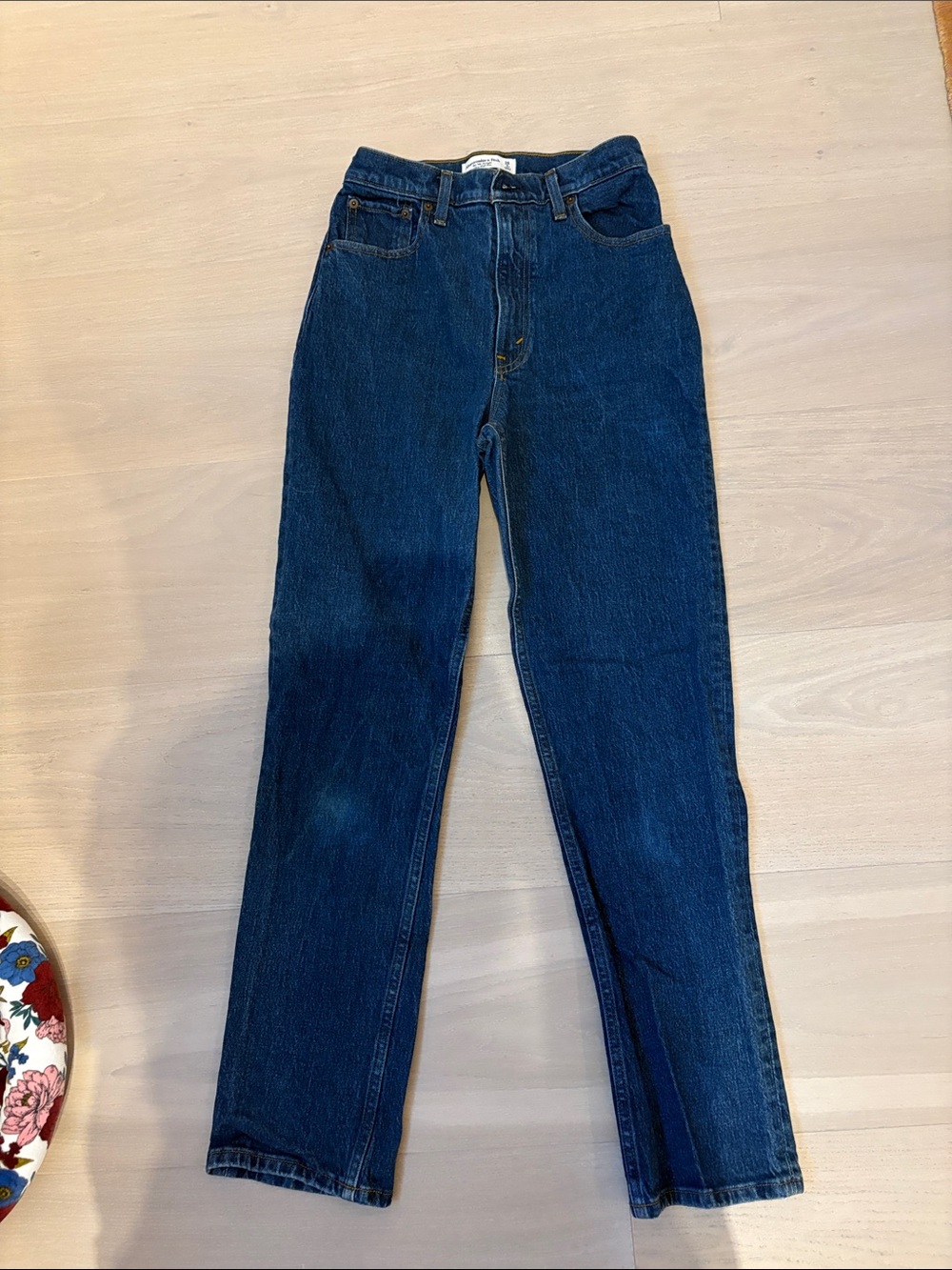 Abercrombie & Fitch Curve Love 90s Ultra High Rise Jeans